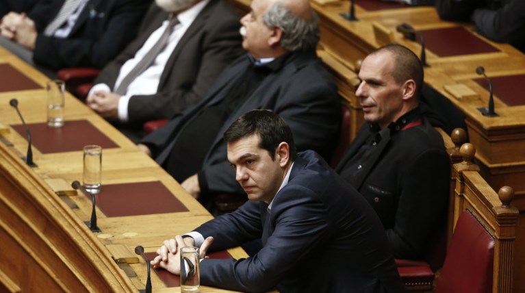 Ο Βαρουφάκης και το 2015 στοιχειώνουν τον ΣΥΡΙΖΑ