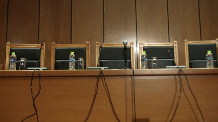 Ρυθμίσεις ΠΚ: Στον «αέρα» υποθέσεις διαφθοράς & μαύρου χρήματος
