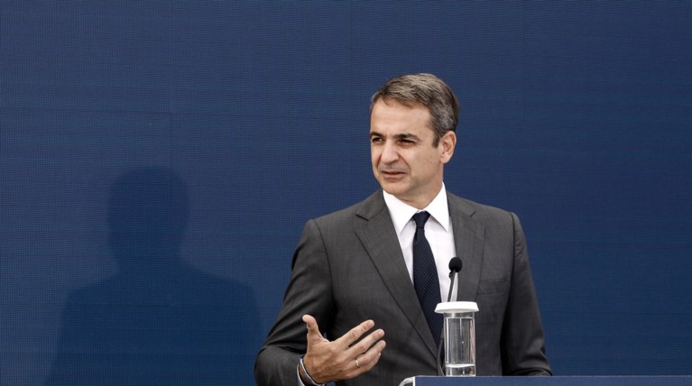 Μητσοτάκης: "Θα θέσω το θέμα του επιμερισμού των βαρών στο προσφυγικό"