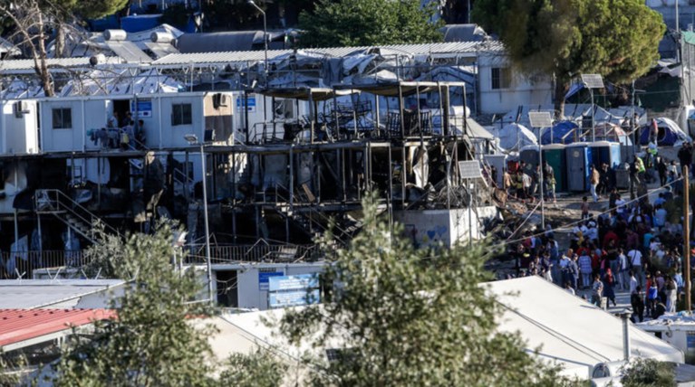 Μυτιλήνη: Δώδεκα συλλήψεις για τα επεισόδια στο ΚΥΤ