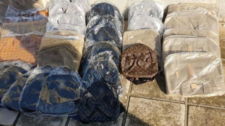 Πρόστιμα 24.500 ευρώ μετά από ελέγχους για παρεμπόριο στο κέντρο της Αθήνας