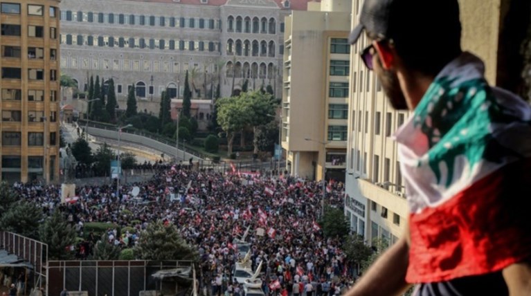 Νέα αντικυβερνητική διαδήλωση στον Λίβανο - Κλειστές οι τράπεζες τη Δευτέρα