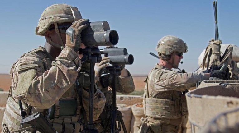 Οι αμερικανικές δυνάμεις αποσύρθηκαν από τη μεγαλύτερη βάση στη Β. Συρία