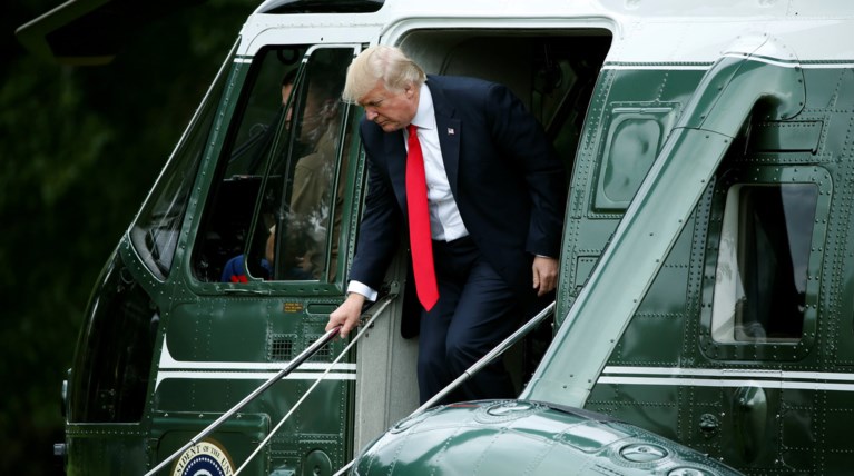 Ο Τραμπ δηλώνει θύμα «λιντσαρίσματος» και προκαλεί αντιδράσεις