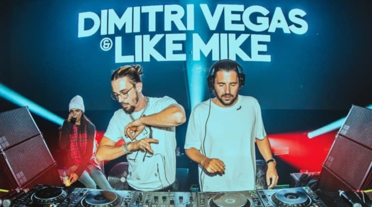 Dimitri Vegas & Like Mike ξανά στην κορυφή των Top 100 DJs