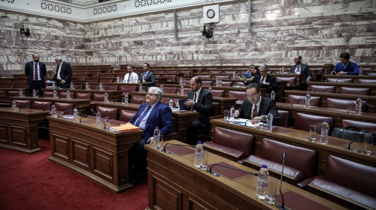 Βουλή: Σύγχυση με το άρθρο που αφορά την εκλογή Προέδρου της Δημοκρατίας