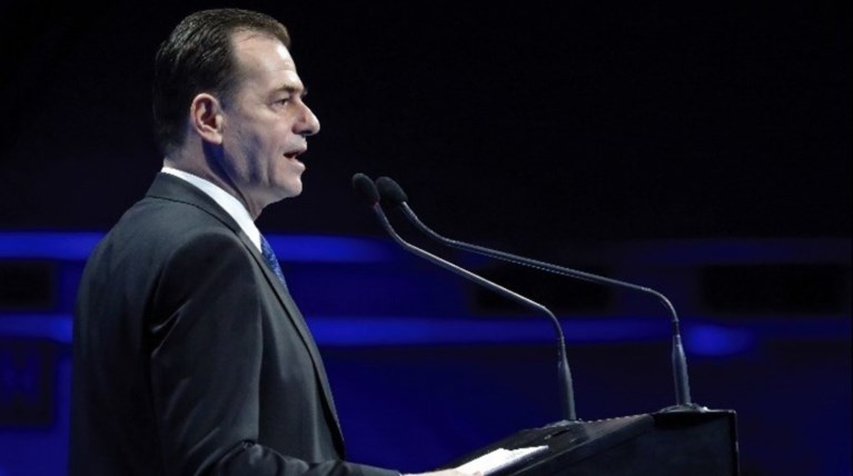 Ρουμανία: Ο Λ. Όρμπαν παρουσίασε τη σύνθεση της νέας κυβέρνησης