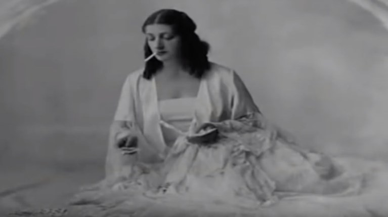 Ο δεύτερος θάνατος και η ανάσταση της Ελένης Παπαδάκη