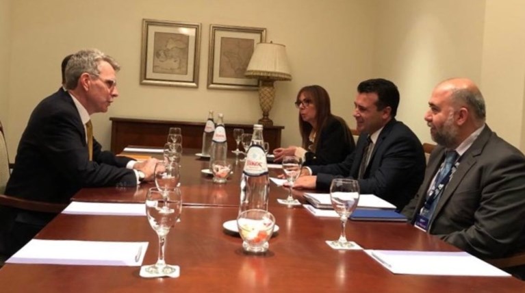 Η ένταξη σε ΝΑΤΟ και ΕΕ στην ατζέντα της συνάντησης Πάιατ - Ζάεφ