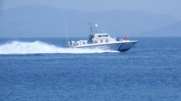 «SOS» σπό ιστιοφόρο με μετανάστες ανοικτά της Πύλου