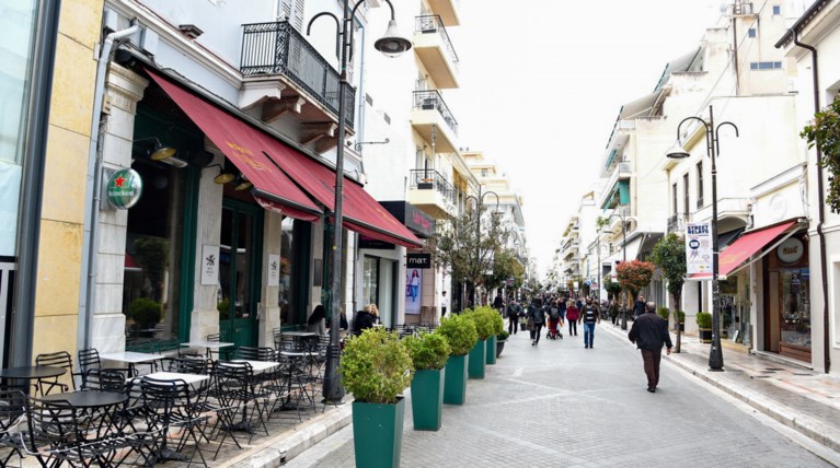 Πάτρα: Αποτράπηκε την τελευταία στιγμή αυτοκτονία μητέρας