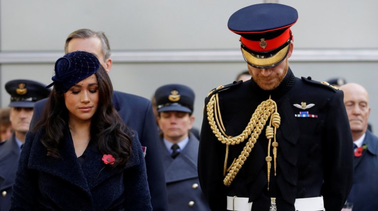 Το ρήγμα βαθαίνει: Κανείς στο παλάτι δεν μιλάει στον Χάρι και τη Μέγκαν