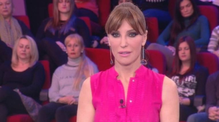 Καταγγέλλει εκβιασμό από τον Alpha η Χατζηβασιλείου: Με προσέβαλαν