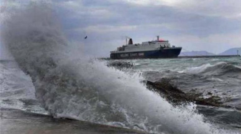 Από το απόγευμα τα δρομολόγια πλοίων από Ραφήνα για Κυκλάδες