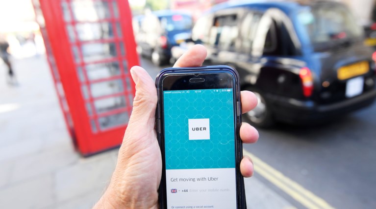 Η Uber έχασε πάλι την άδεια λειτουργίας της στο Λονδίνο