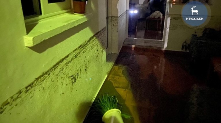 Τραγωδία στη Ρόδο: Κατάκοιτη γυναίκα πνίγηκε μέσα στο σπίτι της