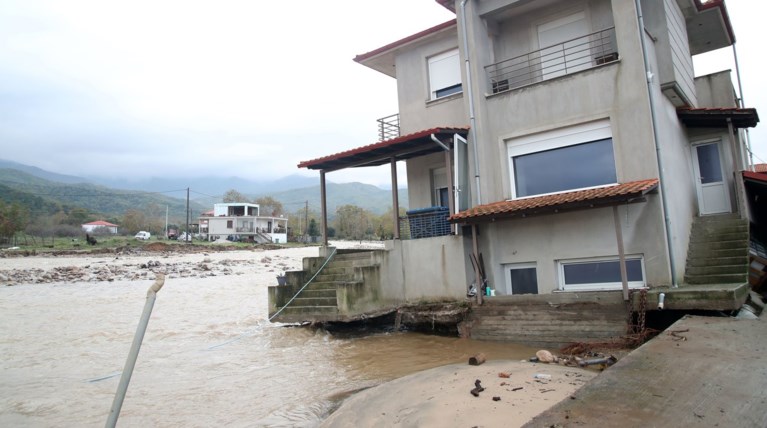 Εικόνες καταστροφής και στη Χαλκιδική από την κακοκαιρία