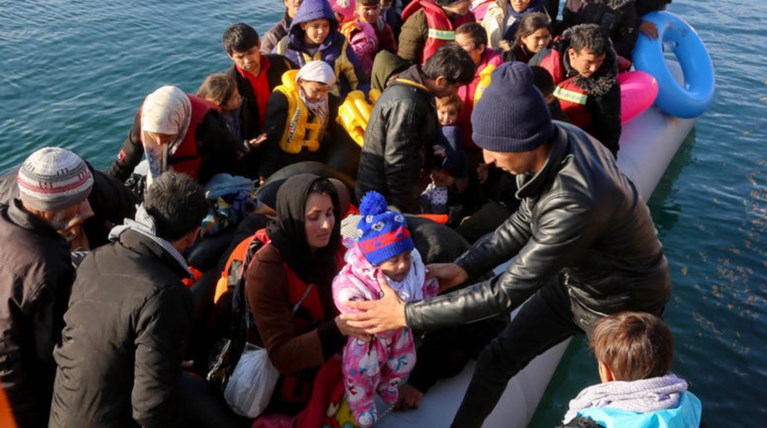 Άλλοι 411 μετανάστες έφτασαν στα νησιά μέσα σε ένα 24ωρο