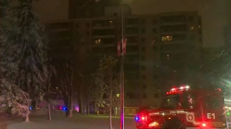 ΗΠΑ: 5 νεκροί και 4 τραυματίες από πυρκαγιά σε ουρανοξύστη