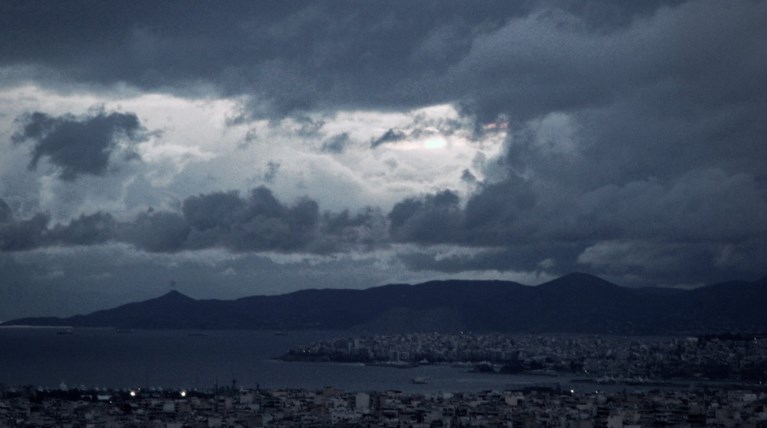 Αγριεύει ο καιρός από την Κυριακή - Πτώση της θερμοκρασίας