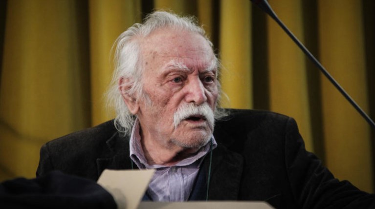 Βγήκε από το νοσοκομείο ο Μανώλης Γλέζος