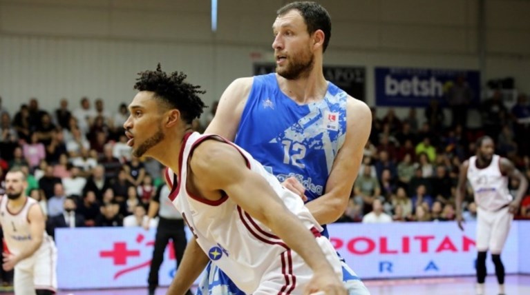 Επιστροφή στις νίκες με σπουδαίο «διπλό» για τον Ιωνικό