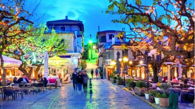 Παρνασσός δεν είναι μόνο  Αράχωβα, ανακαλύψτε τα μυστικά χωριά