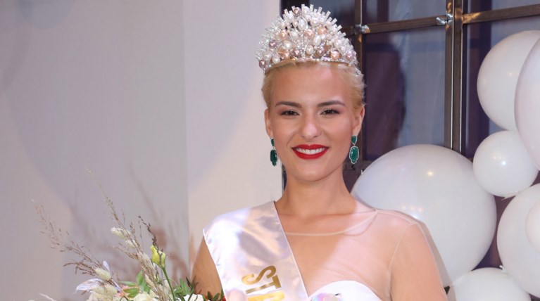 Σε αναπηρικό καροτσάκι η Σταρ Ελλάς 2019: Την χτύπησε η Μις Αυστραλία