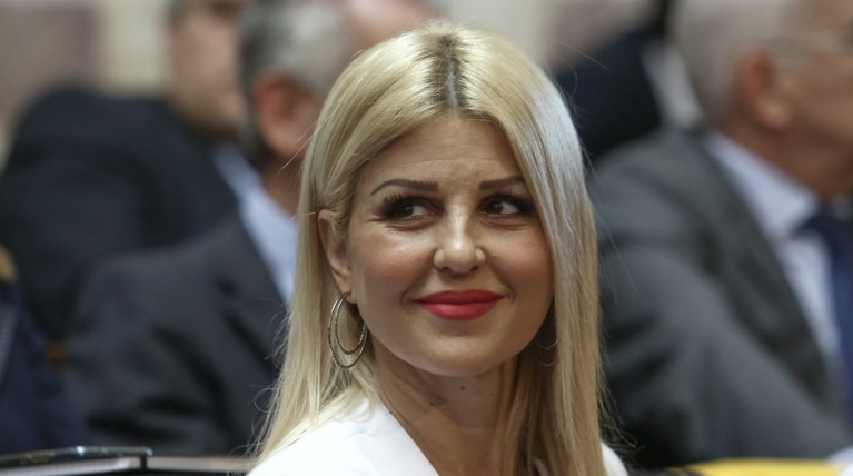 Η ΝΔ για την επίθεση στο γραφείο της Ελενας Ράπτη- Κανείς δεν εκφοβίζεται