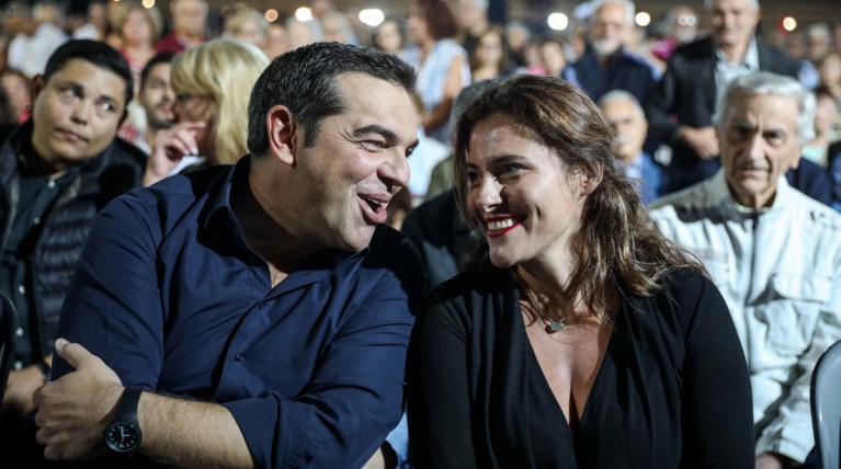 Η Μπέτυ Μπαζιάνα εκλέγεται καθηγήτρια στο πανεπιστήμιο Θεσσαλίας