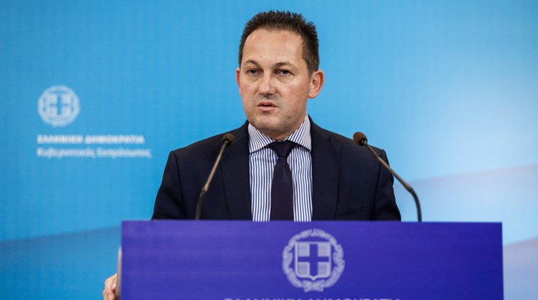 Live το briefing από τον κυβερνητικό εκπρόσωπο Στ. Πέτσα