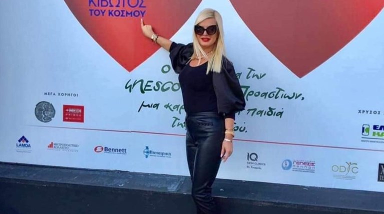 Υπερβολή: Η Μαρίνα Πατούλη ...ροκ σταρ στην Κιβωτό του Κόσμου