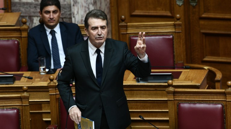 Χρυσοχοΐδης: Όποιος δεν αυτοσυγκρατείται δεν κάνει για την ΕΛΑΣ
