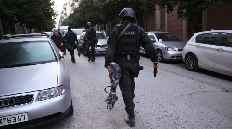 Καρέ καρέ οι εκκενώσεις καταλήψεων στο Κουκάκι [εικόνες & βίντεο]