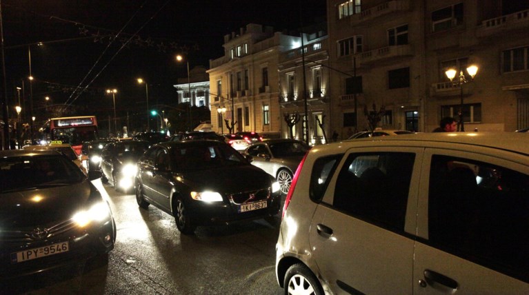 Κίνηση: «Χάος» στους δρόμους της Αθήνας