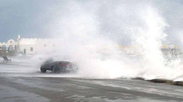 Προσοχή: Ερχονται θυελλώδεις άνεμοι, καταιγίδες και χαλάζι