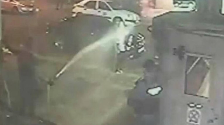 Τι απαντά η ΕΛΑΣ για τον εξευτελισμό γυναίκας στο ΑΤ Ομόνοιας