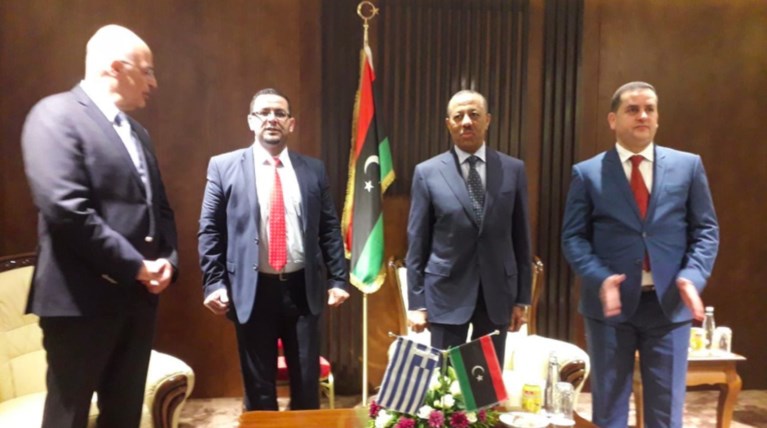 Ταξίδι-«αστραπή» Δένδια στη Λιβύη - Πιθανή συνάντηση με Χαφτάρ