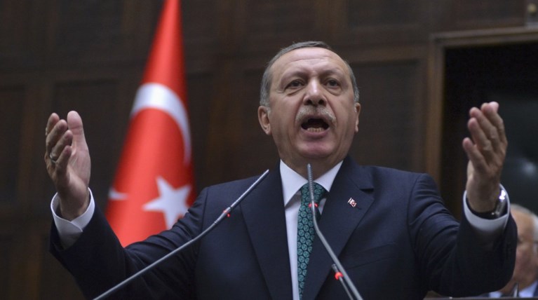 Ερντογάν: Η Ελλάδα θέλει να  μας αποκλείσει από τις θάλασσες