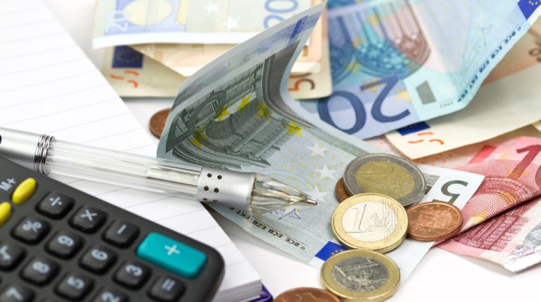 Πώς θα γίνουν οι ελαφρύνσεις σε ΕΝΦΙΑ και εισφορά αλληλεγγύης