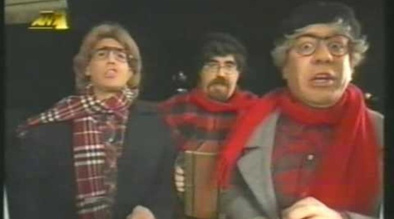 Ο Σερβετάς θυμήθηκε τα κάλαντα των ΑΜΑΝ- Απίστευτο γέλιο [βίντεο]