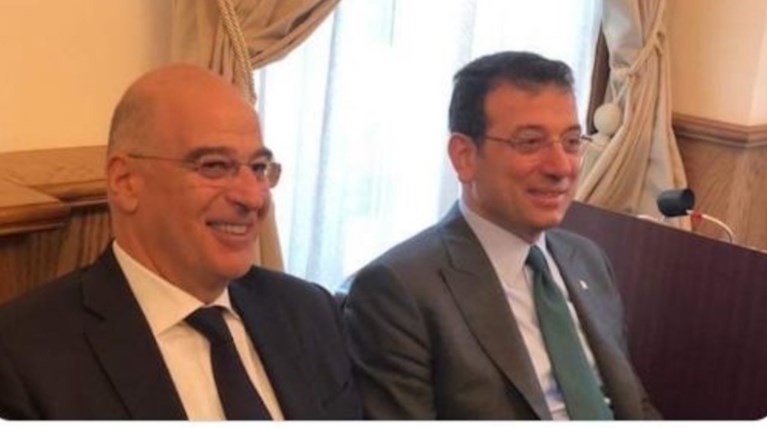 Θύμωσαν οι Τούρκοι δημοσιογράφοι με τον Δένδια στην Πόλη