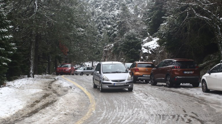 Ζηνοβία: Δύσκολο 48ωρο με βροχές χιόνια και τσουχτερό κρύο