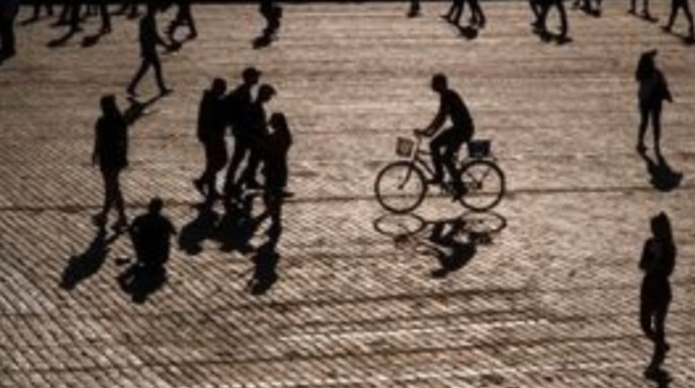Μια πόλη κόστισε το δημογραφικό-Υπεροχή των ηλικιωμένων στην Ελλάδα