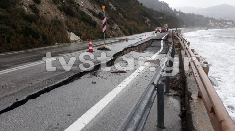 "Ανοιξε" ο δρόμος στην Κύμη από την κακοκαιρία Ζηνοβία