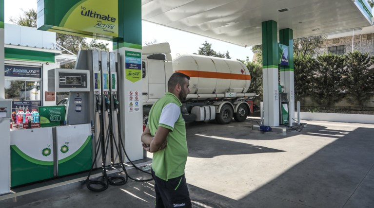 Ανοδο της τιμής του  πετρελαίου προκαλεί η εκτέλεση του Ιρανού στρατηγού