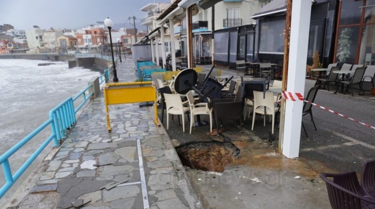 Συναγερμός στα Χανιά: Η διάβρωση «καταπίνει» το Κουμ-Καπί