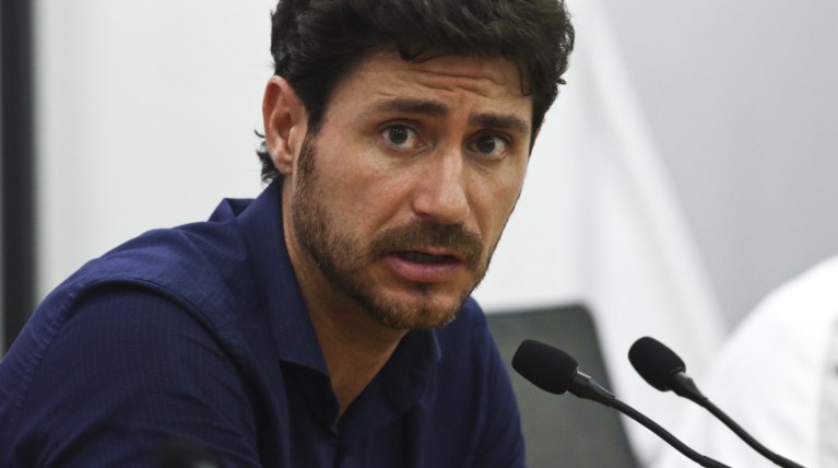 Σάλος για Βίκτορ Σάντσεθ σε βίντεο - Εμφανίζεται γυμνός