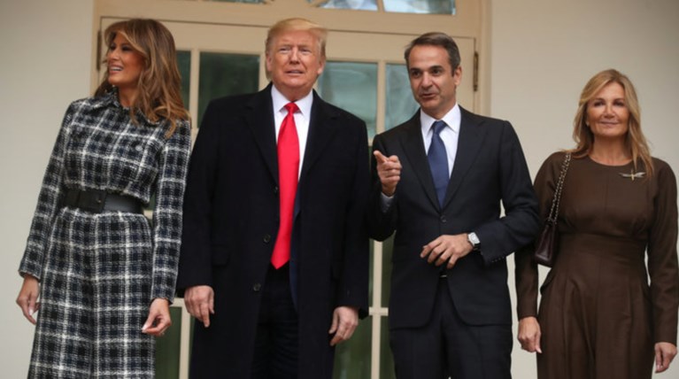 Αμερικανοί δημοσιογράφοι:Ο Μητσοτάκης μιλάει καλύτερα αγγλικά από τον Τραμπ