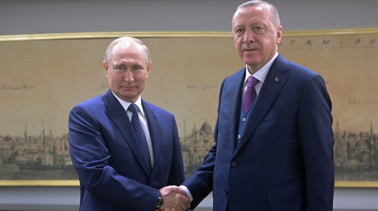 Τα βρήκαν Πούτιν-Ερντογάν: Ζητούν κατάπαυση πυρός στη Λιβύη